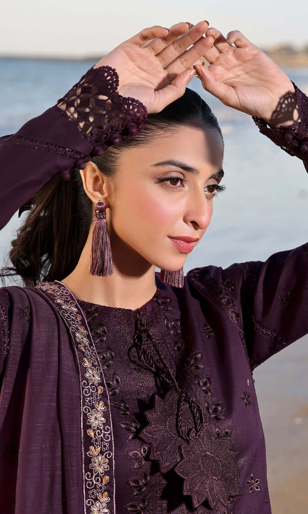 Asim Jofa - 3PC Heavy Embroidered Chickan Kari Dhanak Suit Full Embroidered Lawn Dupatta