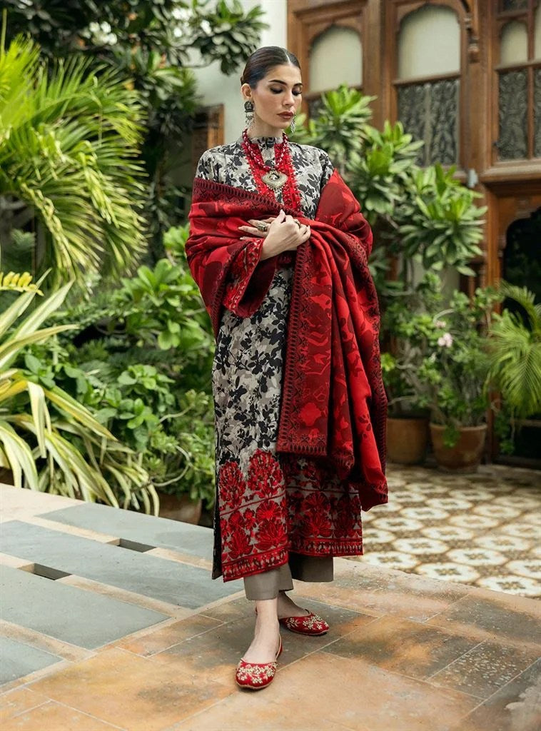 Zainab Chotani - 3PC Embroidered Lawn Suit with Print lawn Duppata