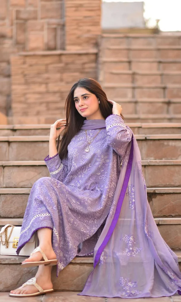 Maria.b 3PC - Heavy Embroidered Lawn Suit ( Full Embroidered Chiffon Dupatta ) MRB#1071