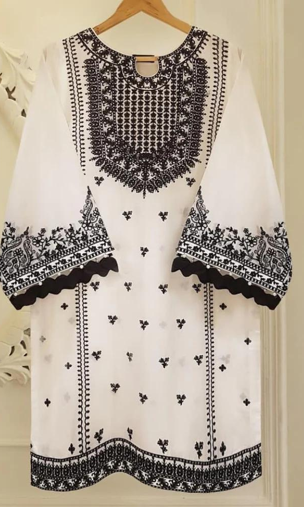 Agha Noor - 3PC Lawn Heavy Embroidered Suit