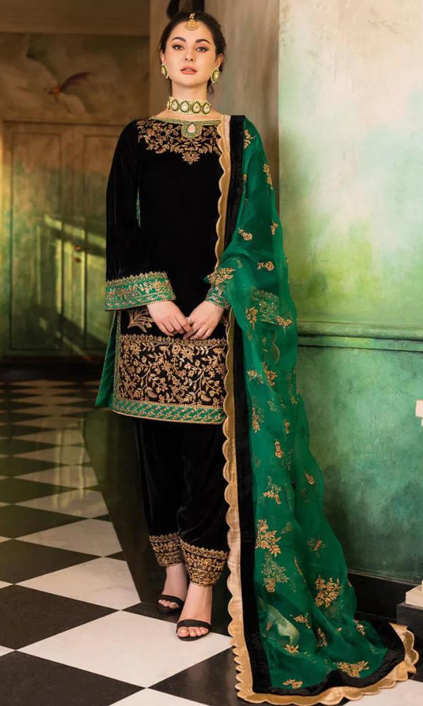 Zainab Chottani - 3PC Velvet Embroidered Suit