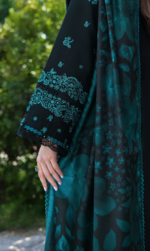 Maria.B 3PC Heavy Embroidered Dhanak Suit ( Printed Woolen Shawl )Mar#073