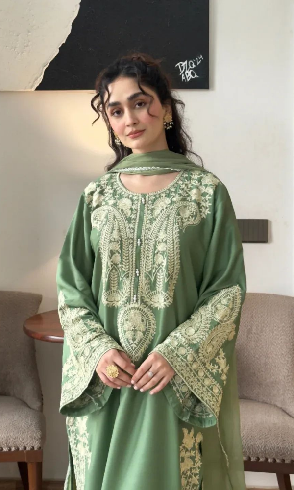 Batik 3PC (Unstitched) Embroidered Lawn Suit IZ-987