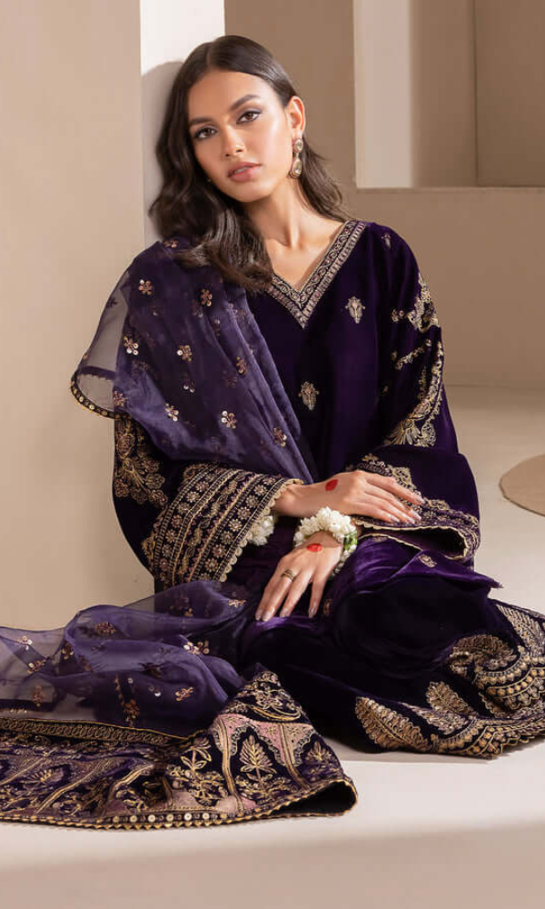 Baroque 3PC - Heavy Embroidered Velvet Suit ( Full Embroidered Organza Dupatta )