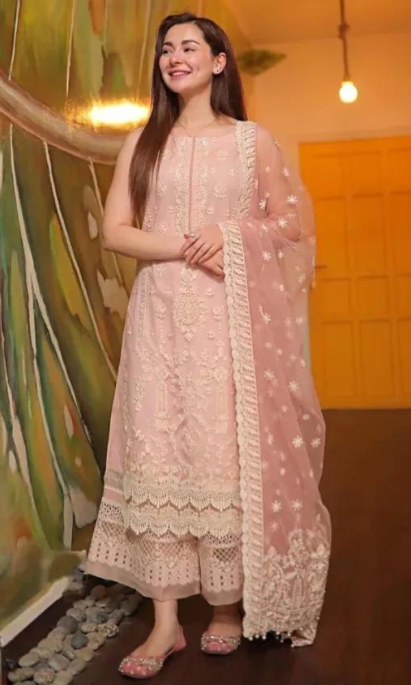 MARIA.B - 3PC Embroidered Lawn Suit With Embroidered Organza Dupatta With Pallu