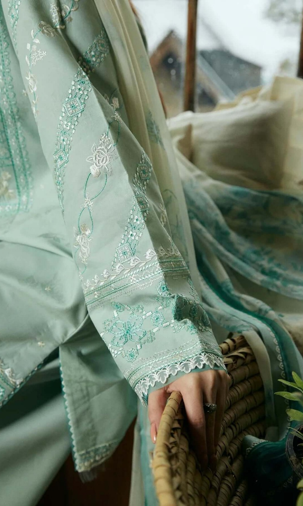 Zara Shah Jahan - 3PC Heavy Embroidered Lawn Suit Fine Printed Silk Dupatta