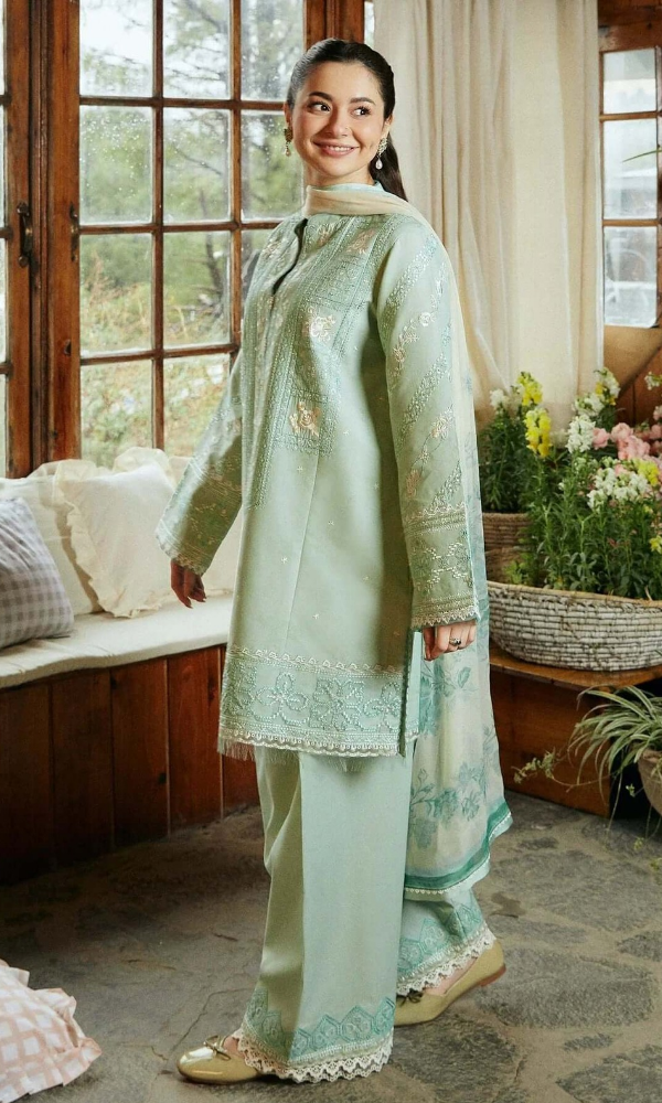 Zara Shah Jahan - 3PC Heavy Embroidered Lawn Suit Fine Printed Silk Dupatta