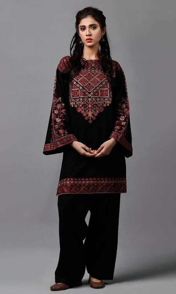 Kayseria - 3PC Heavy Embroidered Lawn Suit  Full Embroidered Chiffon Dupatta